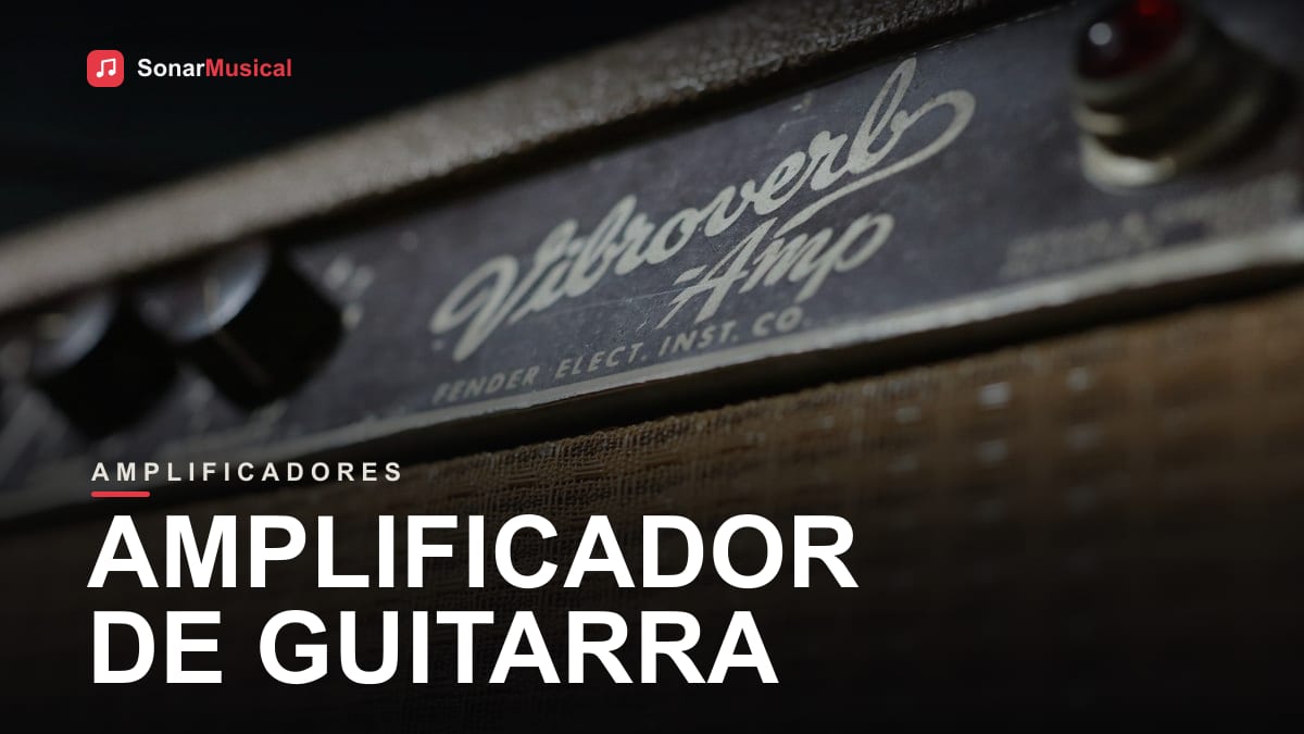 Amplificador de guitarra marrom e preto visto de perto