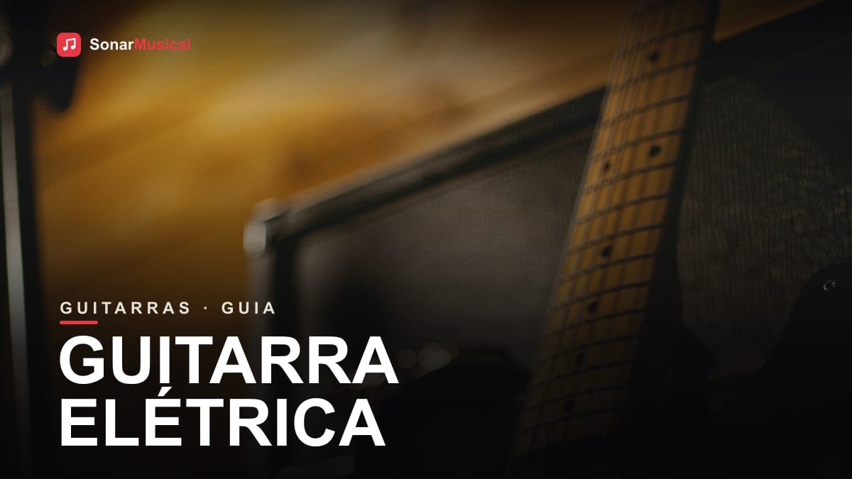 Guitarra elétrica apoiada em um amplificador, em ambiente de estúdio