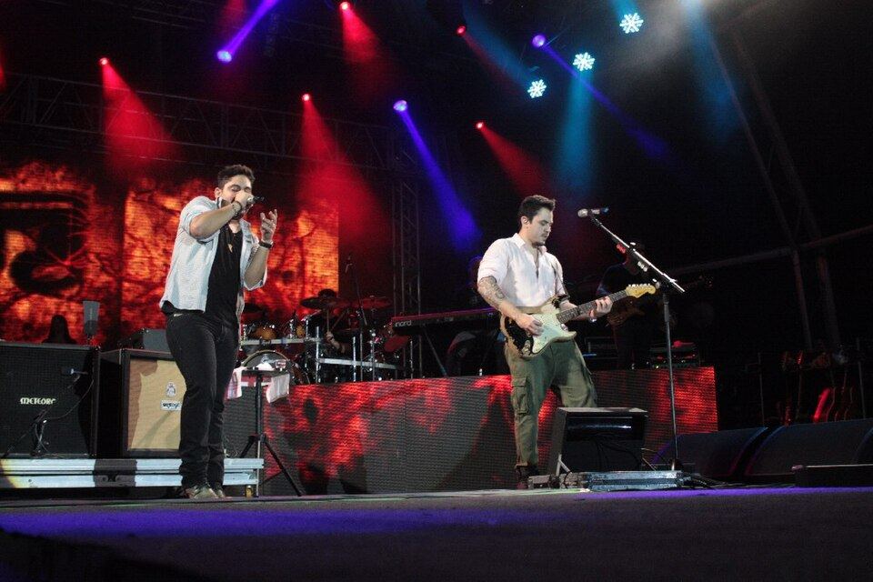 Jorge & Mateus se apresentando ao vivo em show na Bahia
